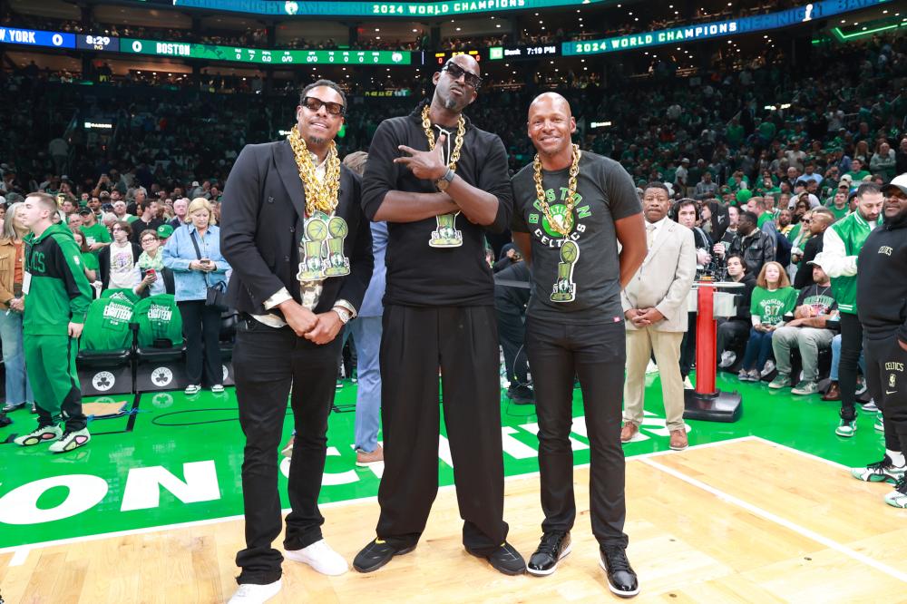 更加充满魅 更加充满魅