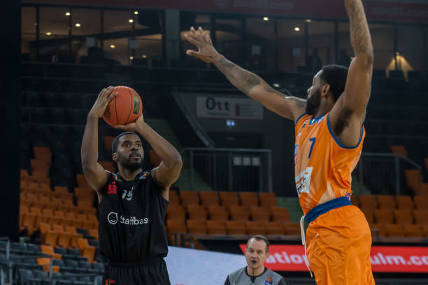 也极大地推 也极大地推