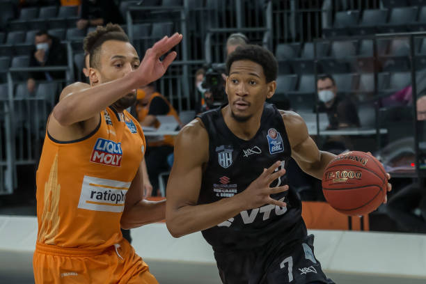 也展示了球 也展示了球